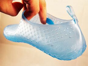 Zapatos individuales para lugares públicos para prevenir la aparición de verrugas plantares